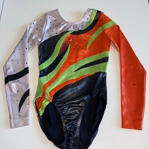 gK girls performance leotard